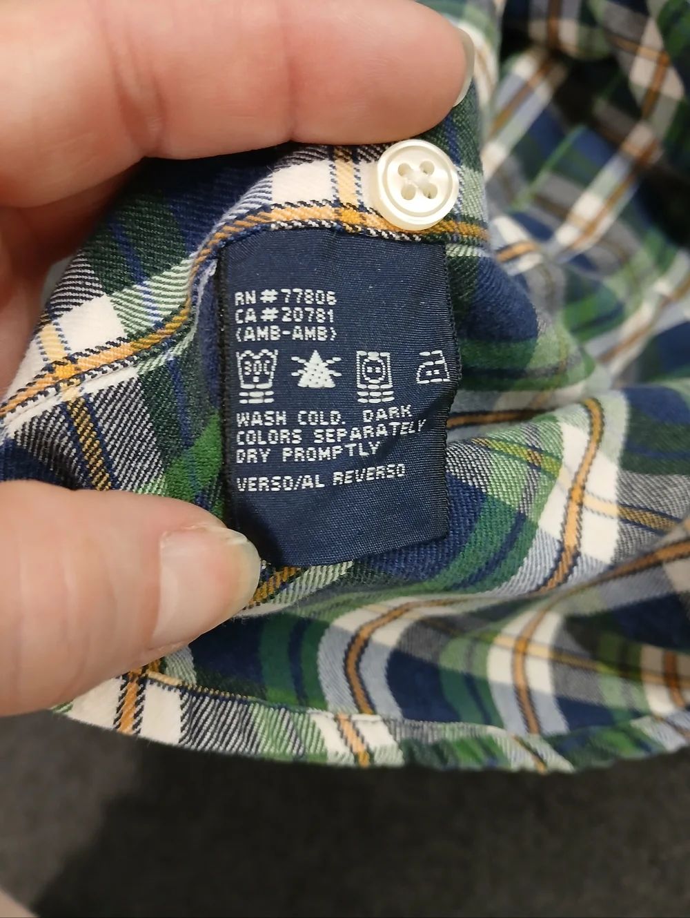 Tommy Hilfiger Men's SZ MED. Green, Blue & White Plaid Button-Down L/S Shirt - Picture 10 of 10